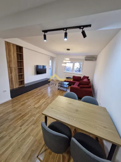 Crveni Krst | 4zida.rs