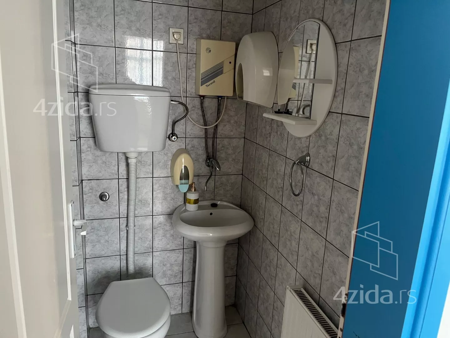 Lokal | 4zida