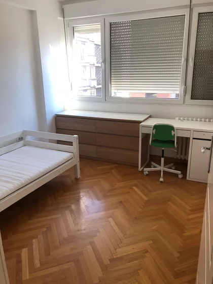 Kalenić pijaca | 4zida.rs