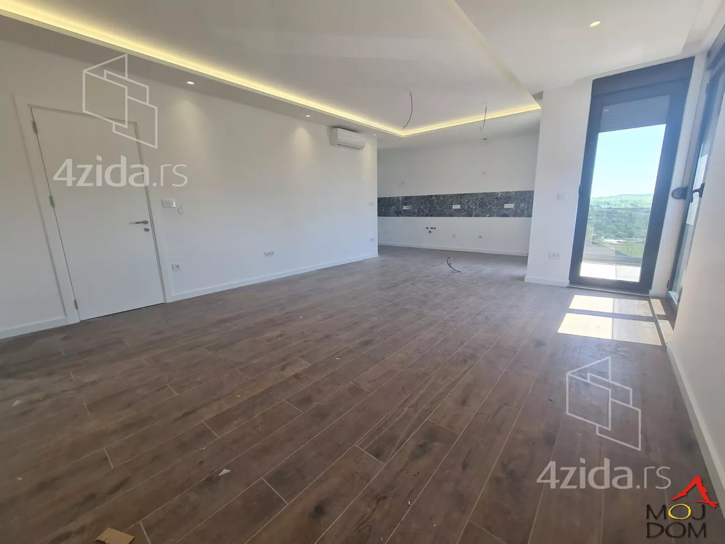 Troiposoban stan | 4zida