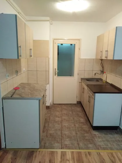 Braće Jovanovića 100 | 4zida.rs