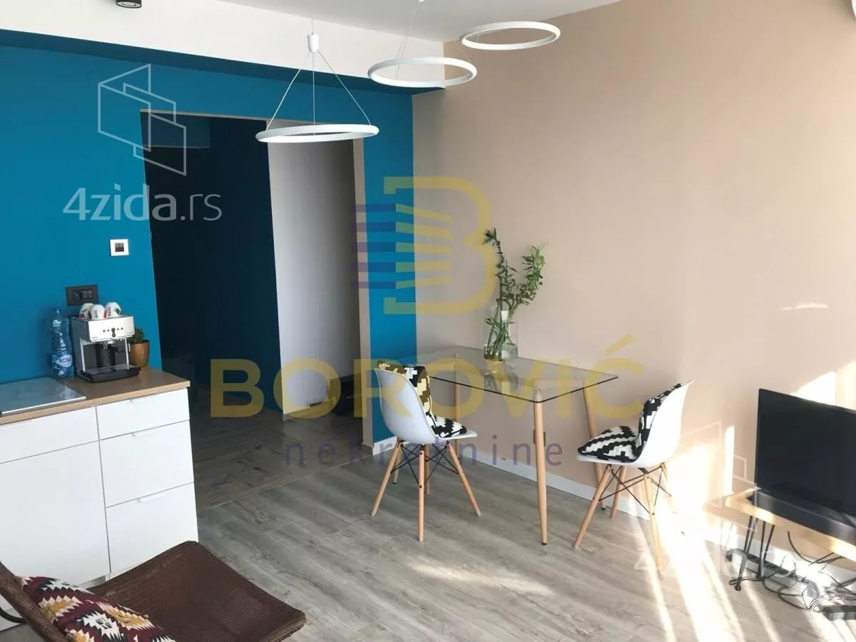 Petosoban stan | 4zida