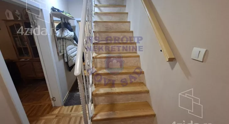 Četvoroiposoban stan | 4zida