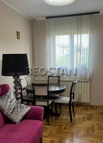 Marije Bursac | 4zida.rs