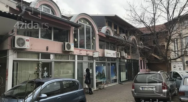 Poslovni prostor | 4zida