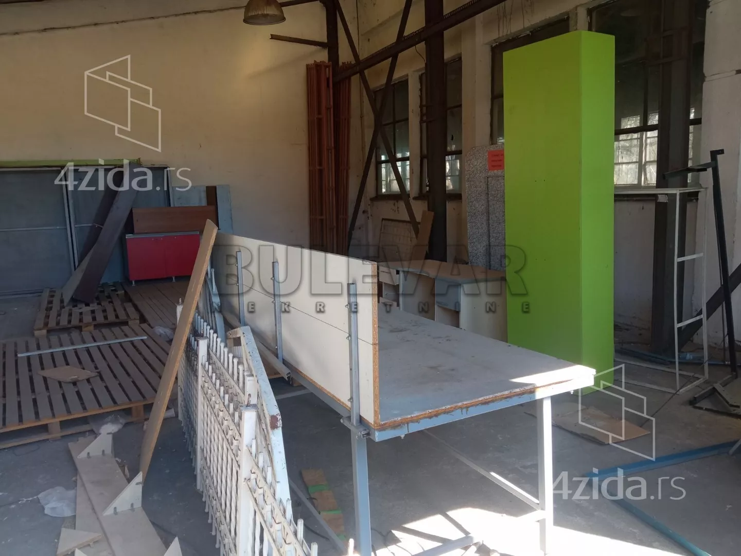 Lokal | 4zida