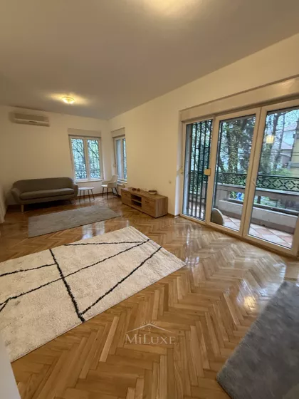 Janka Veselinovića 3 | 4zida.rs