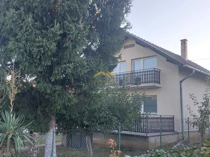 Popovica | 4zida.rs
