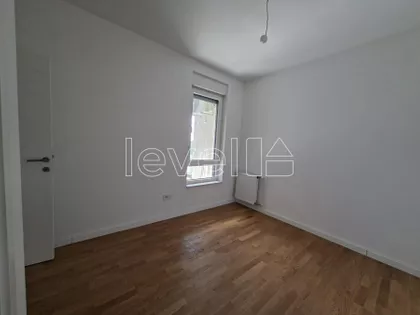 Novo Naselje | 4zida.rs