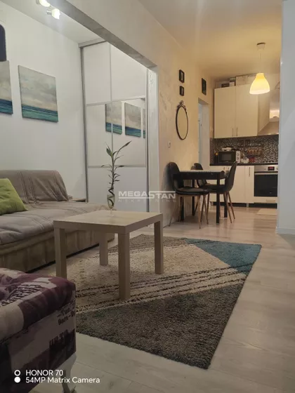 16. oktobra | 4zida.rs