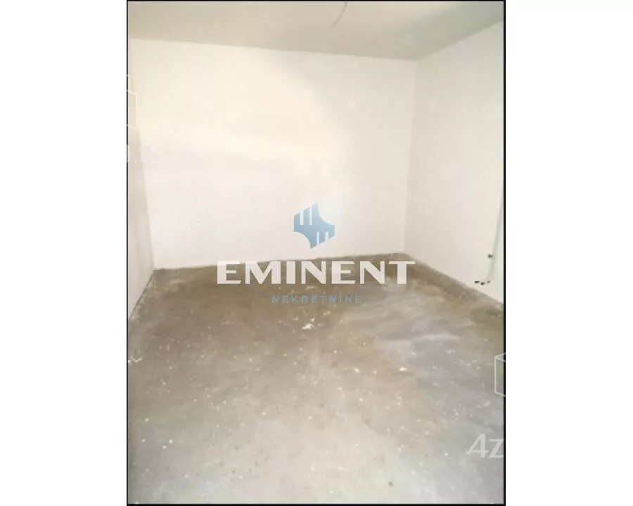 Poslovna zgrada | 4zida