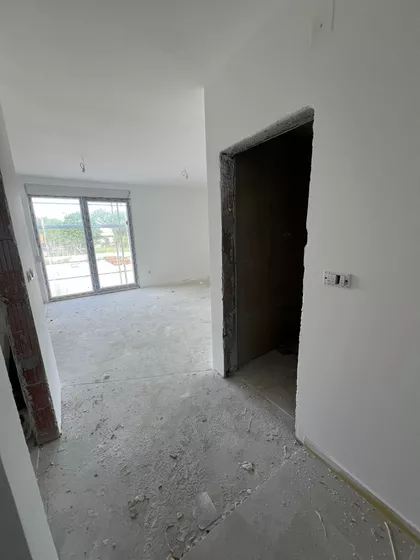 Stari Banovci | 4zida.rs