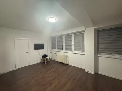 Ustanička 63 | 4zida.rs