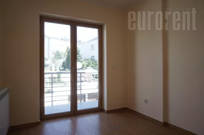 DEDINJE BELI DVOR | 4zida.rs