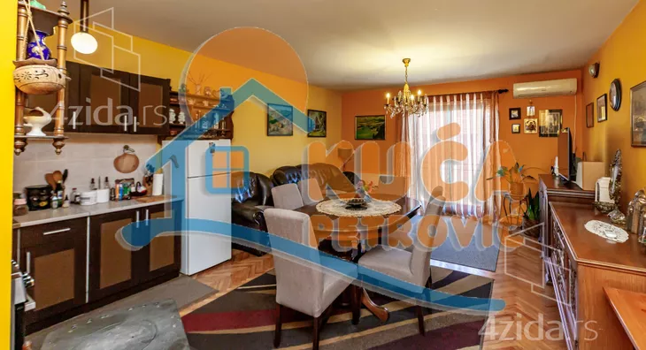 3-etažna kuća | 4zida