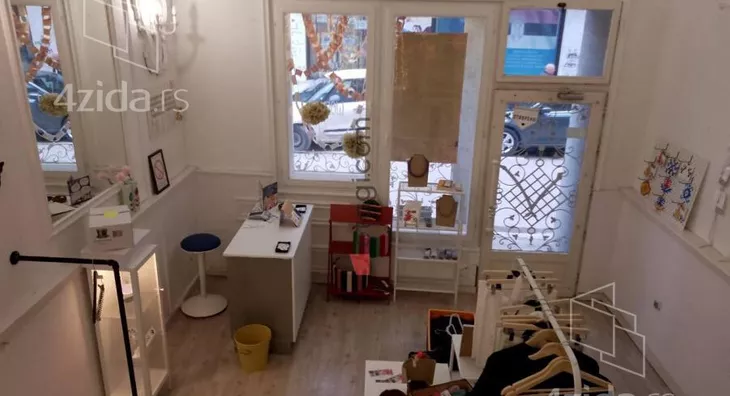 Poslovni prostor | 4zida