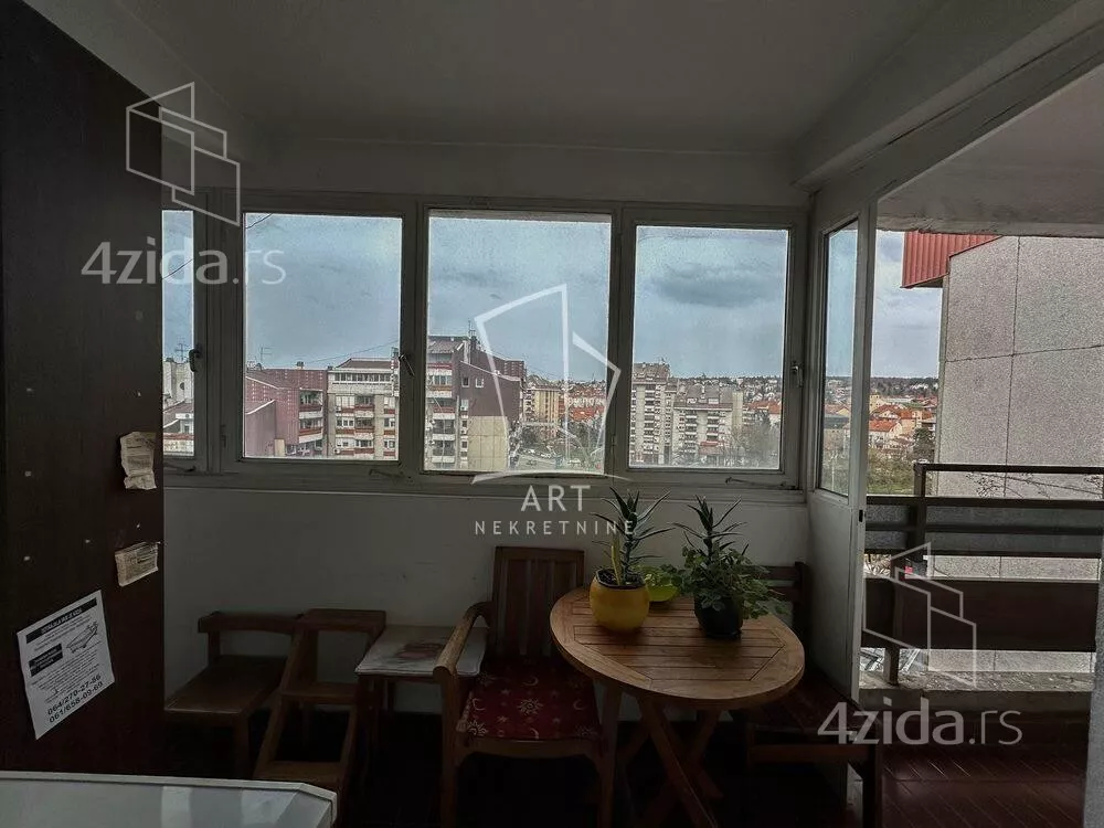 Troiposoban stan | 4zida