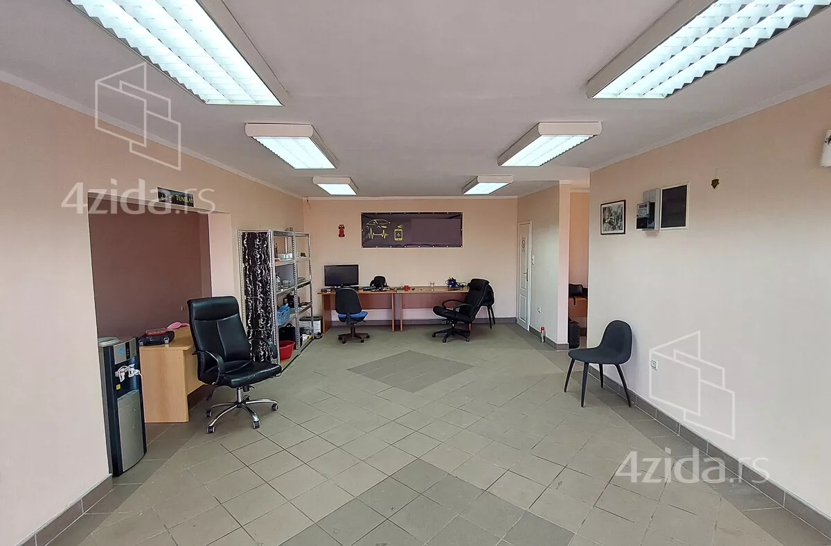 Poslovni prostor | 4zida