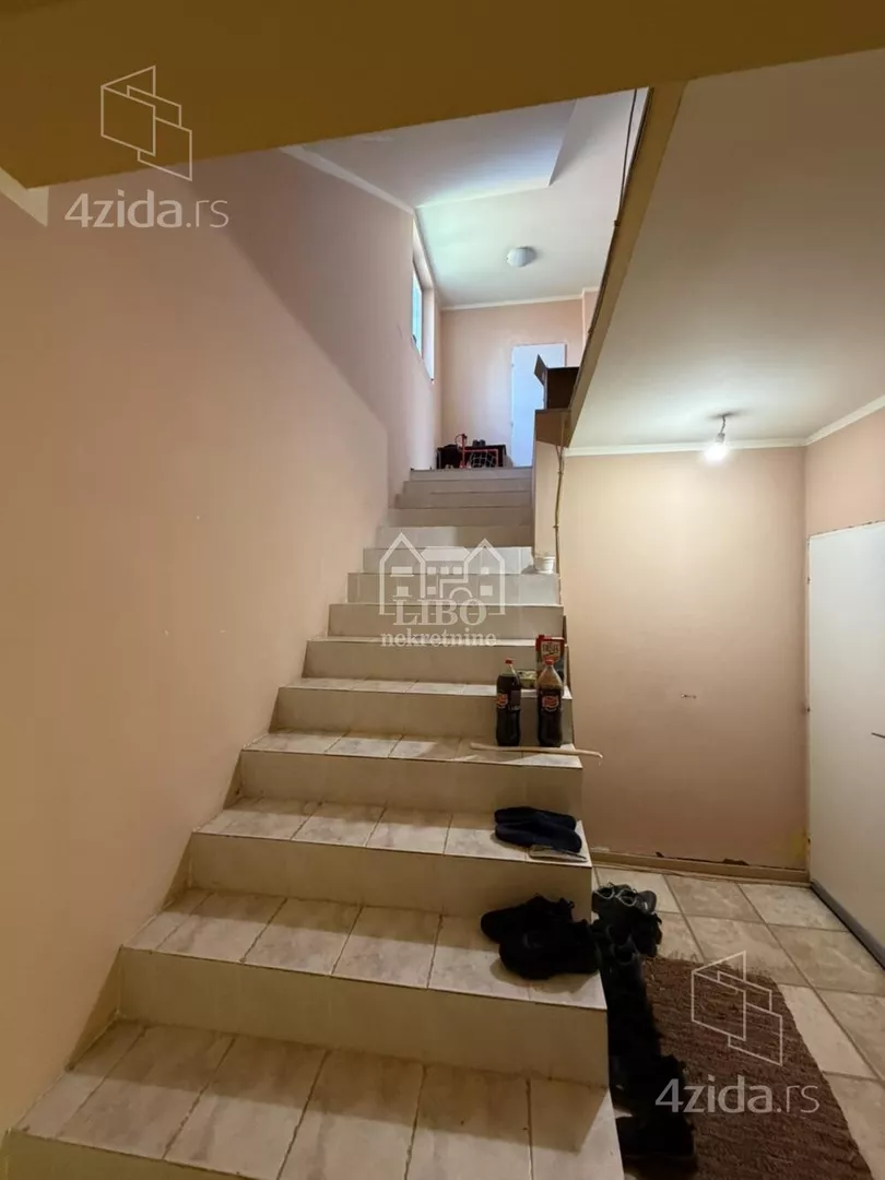 3-etažna kuća | 4zida