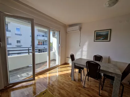 Cara Dušana 25 | 4zida.rs