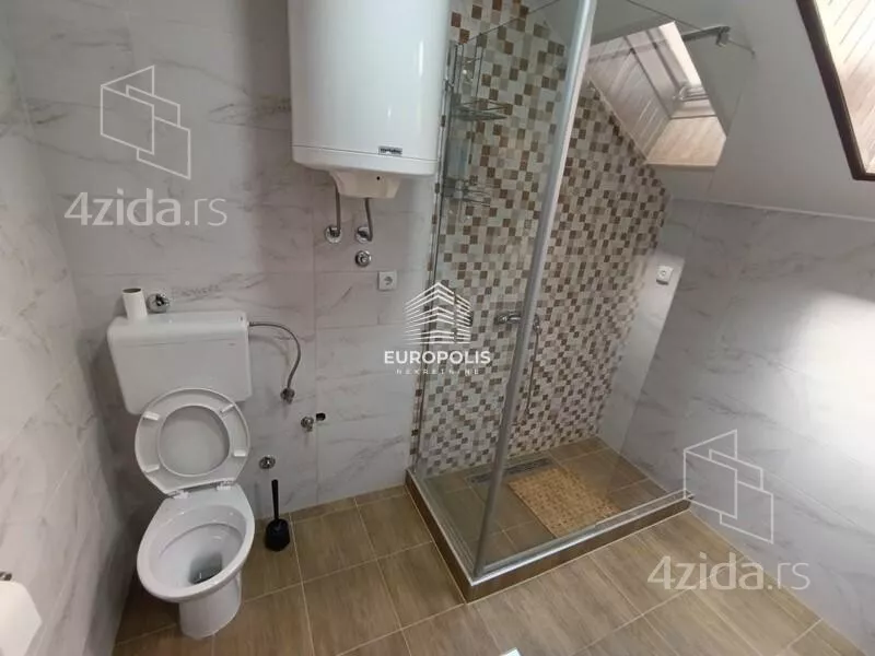 5-etažna kuća | 4zida