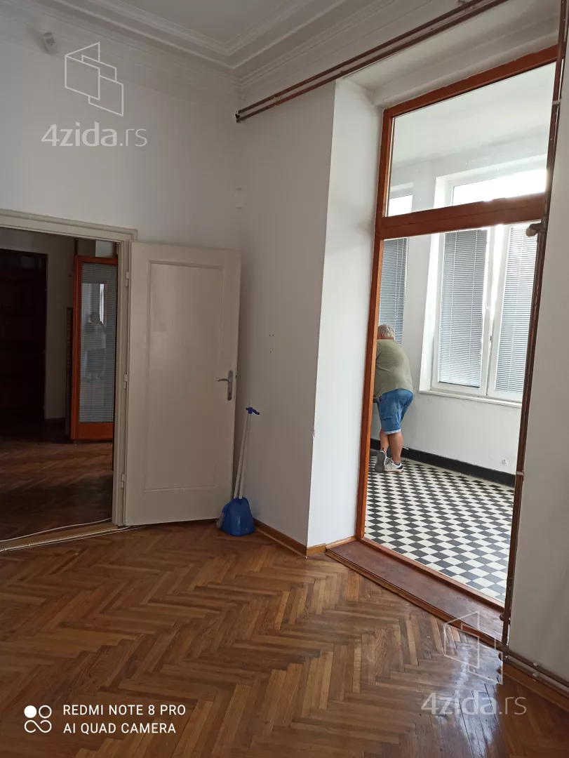 Četvoroiposoban stan | 4zida