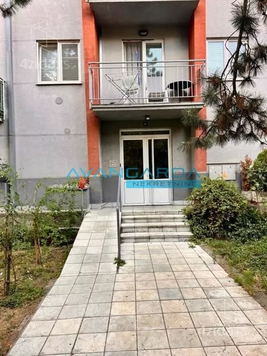 Kancelarija | 4zida