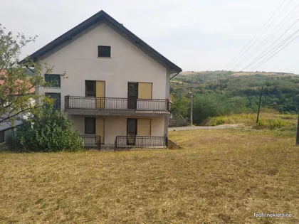 Porodice Živanović | 4zida.rs