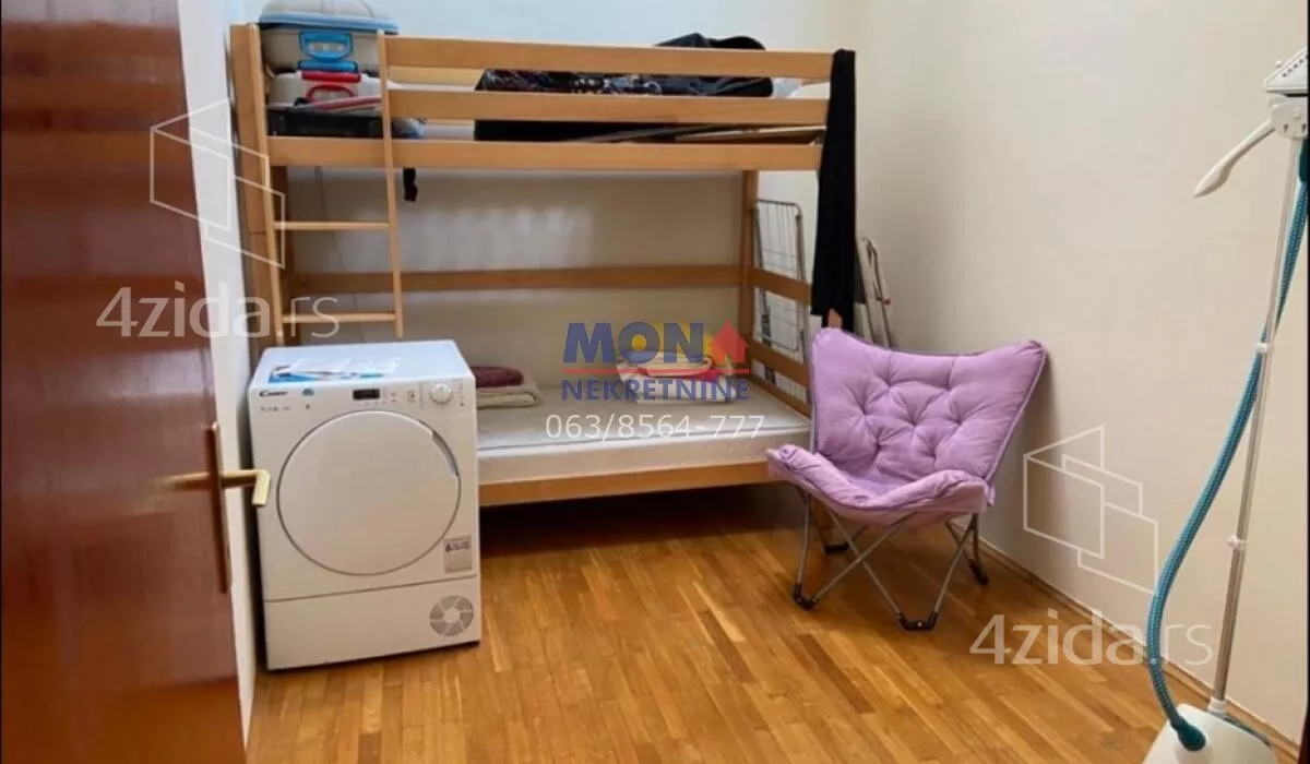 Šestosoban stan | 4zida