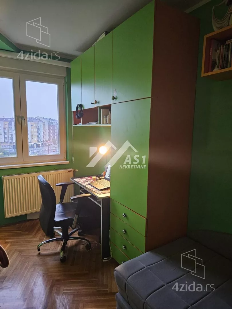 Četvorosoban stan | 4zida