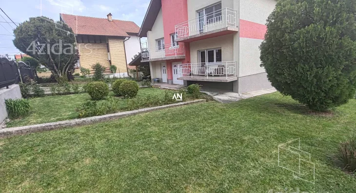 3-etažna kuća | 4zida