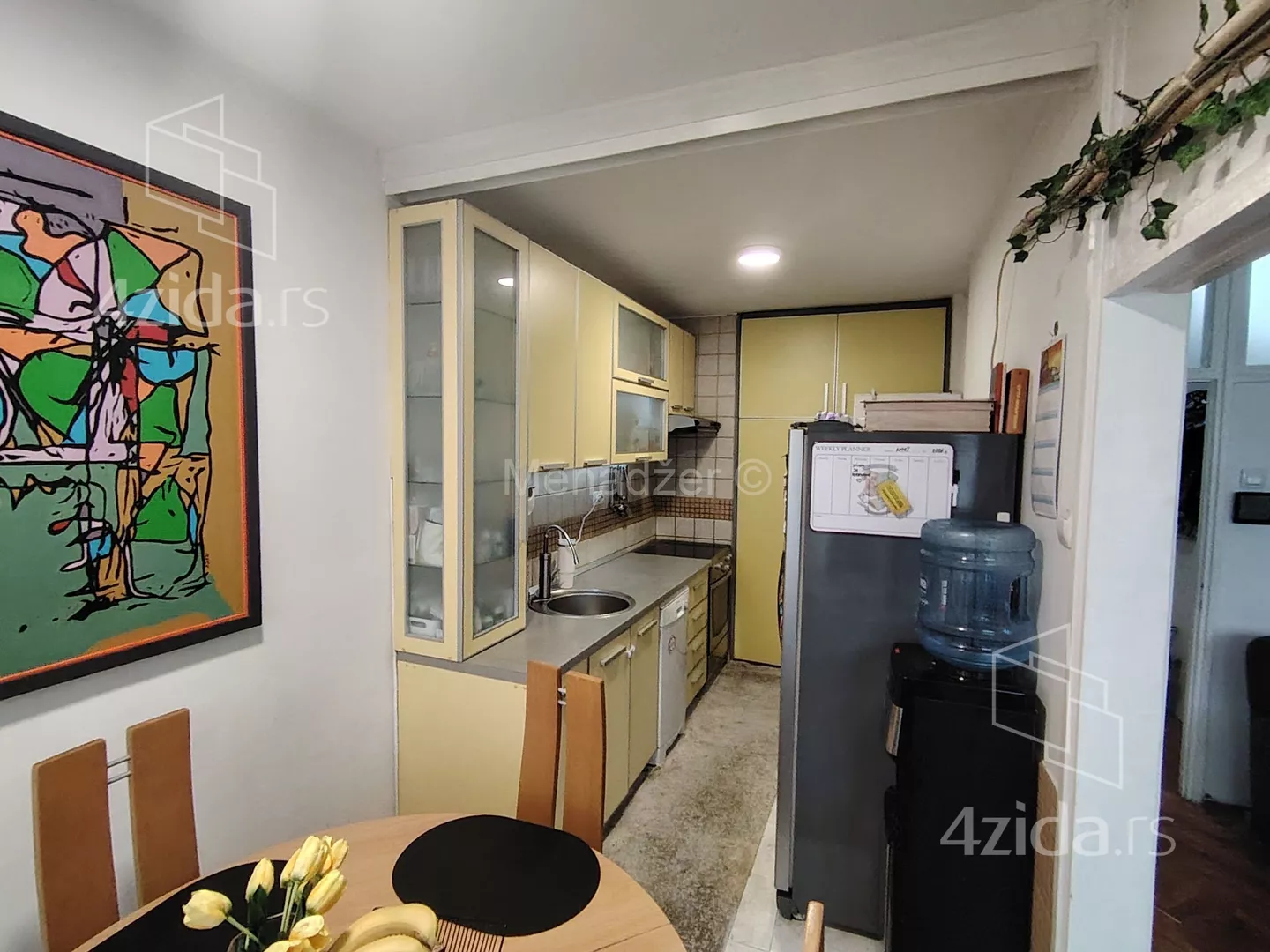 Troiposoban stan | 4zida