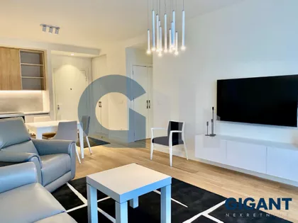 Nikolaja Kravcova | 4zida.rs