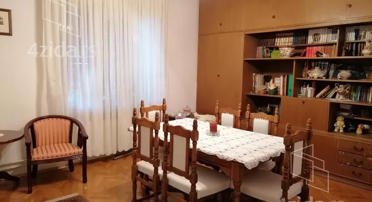 4-etažna kuća | 4zida