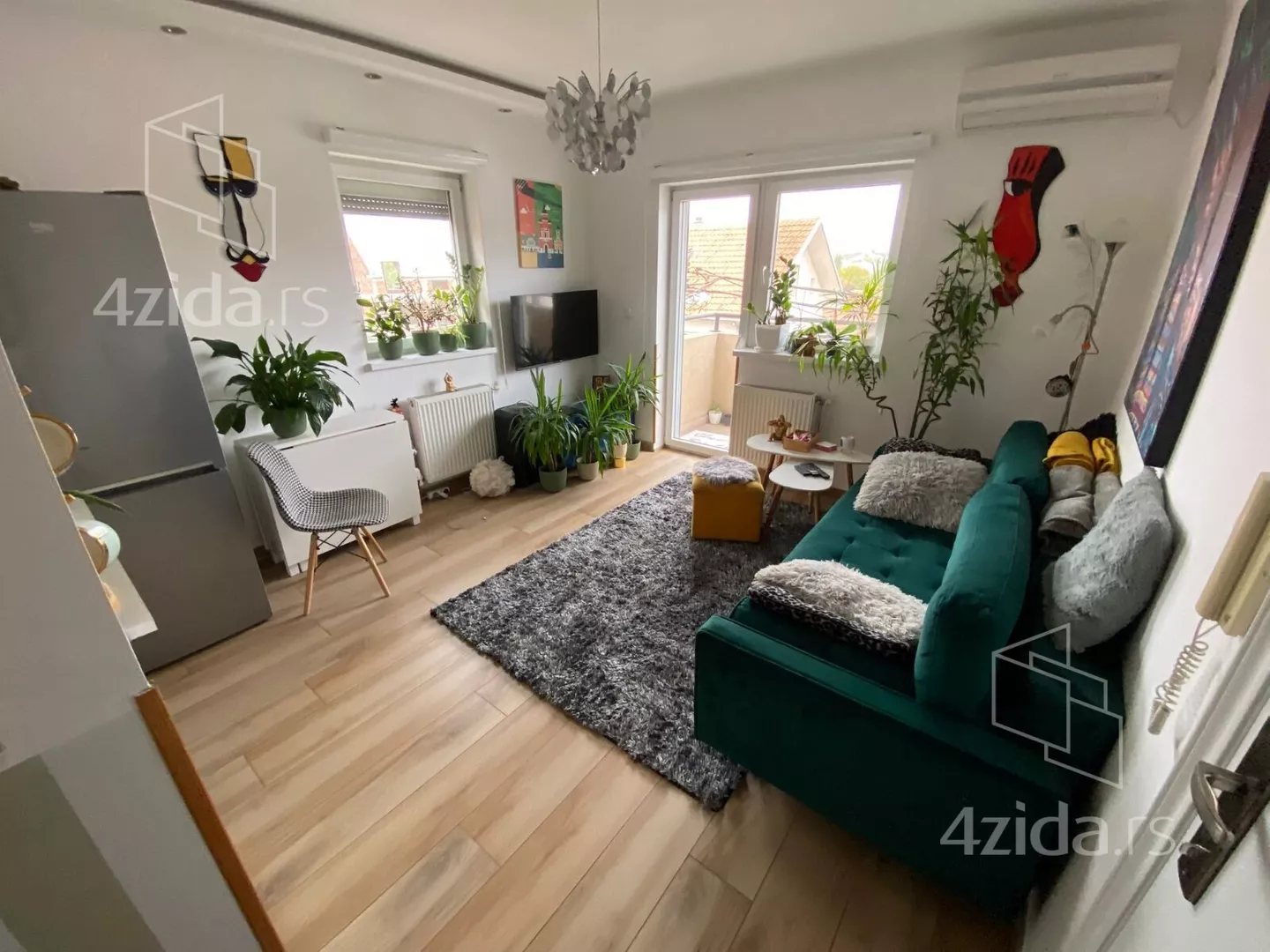 Jednoiposoban stan | 4zida