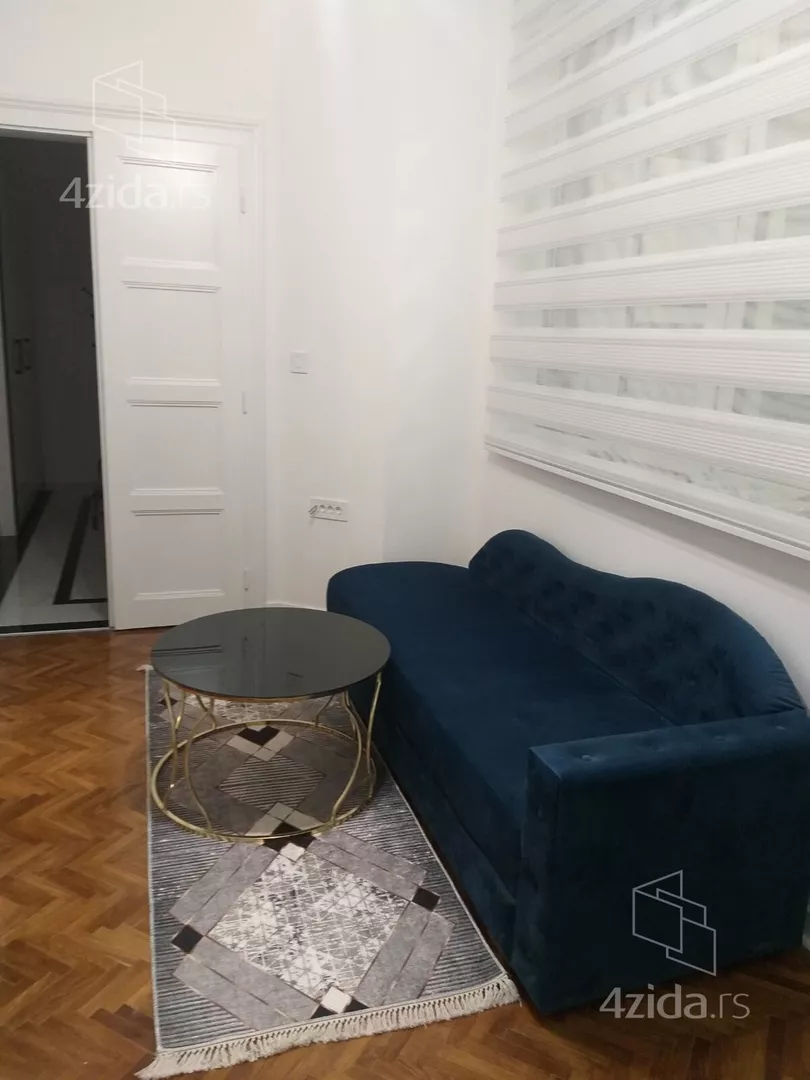Četvoroiposoban stan | 4zida