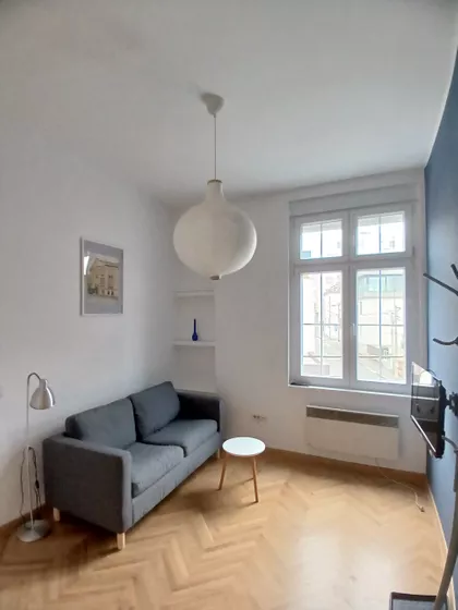 Crveni Krst Vračar | 4zida.rs