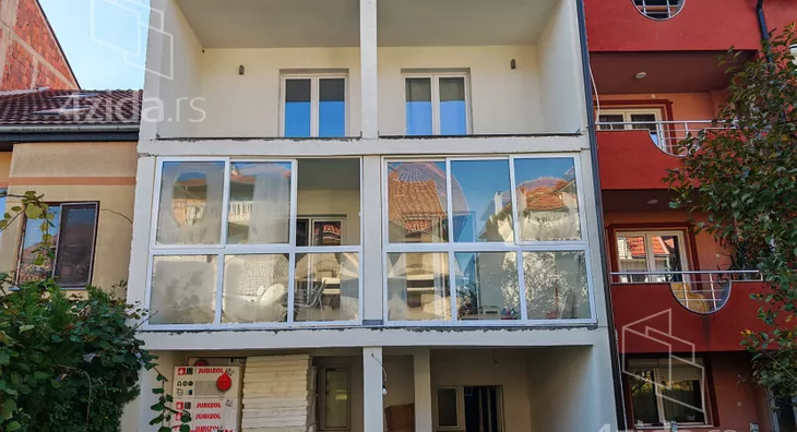 3-etažna kuća | 4zida