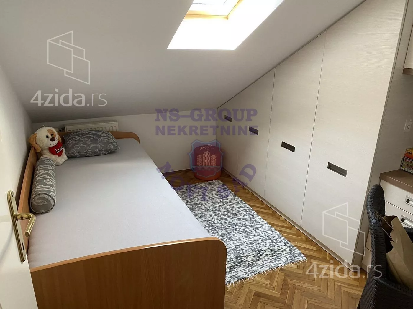 Dvoiposoban stan | 4zida