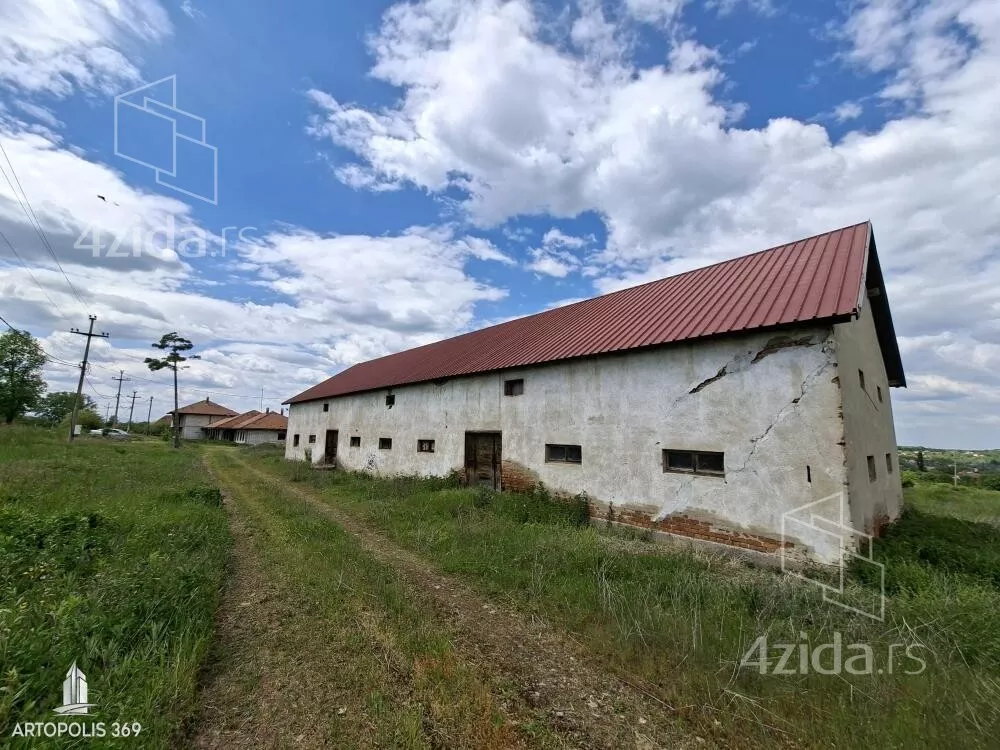 Poslovna zgrada | 4zida