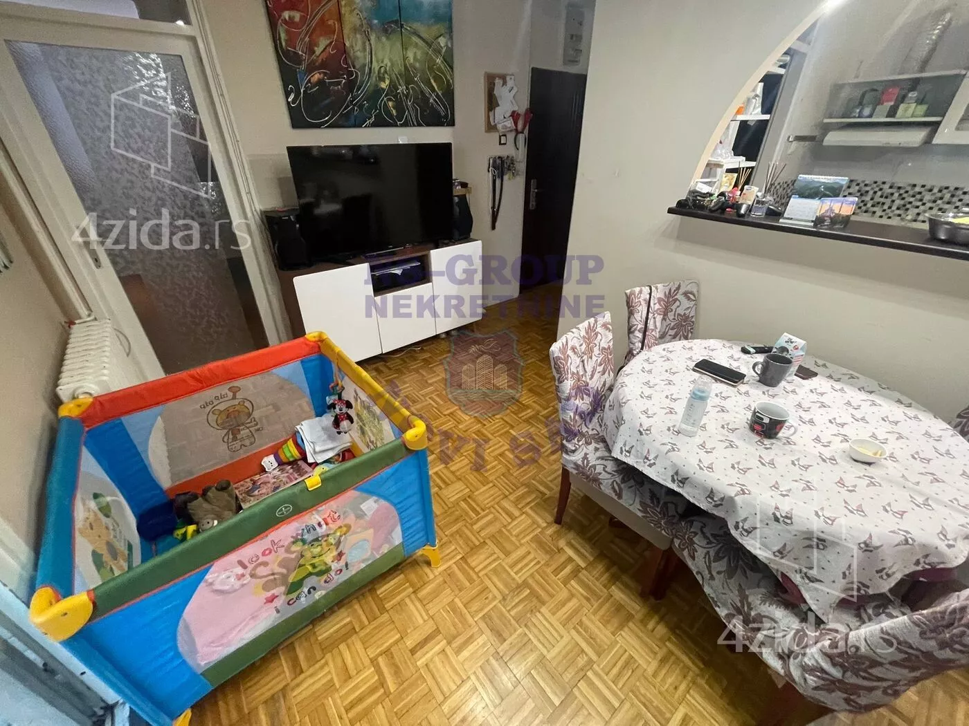 Troiposoban stan | 4zida
