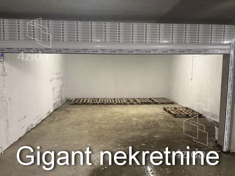 Garaža | 4zida