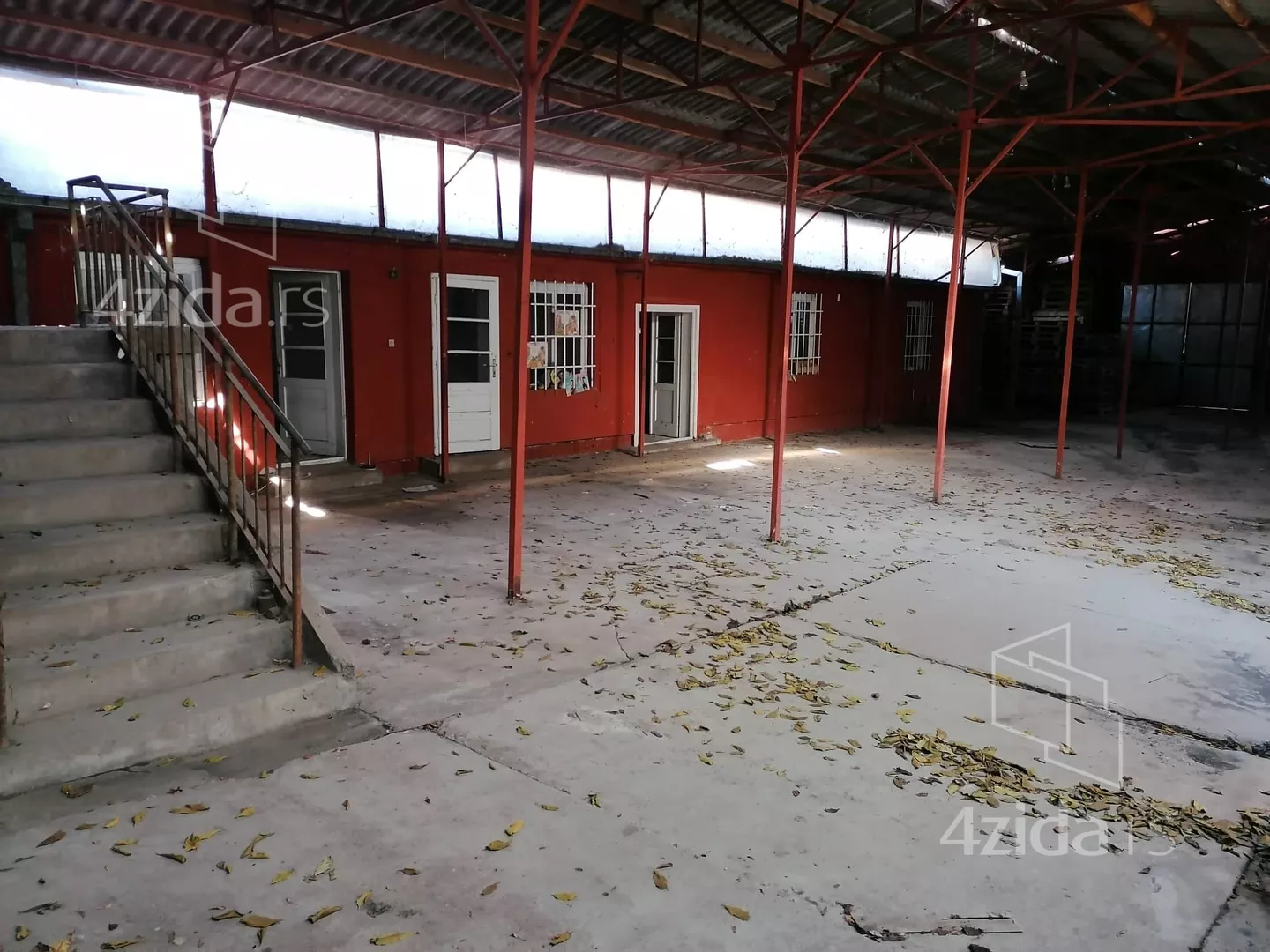 Lokal | 4zida