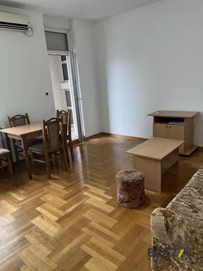 Socijalno | 4zida.rs