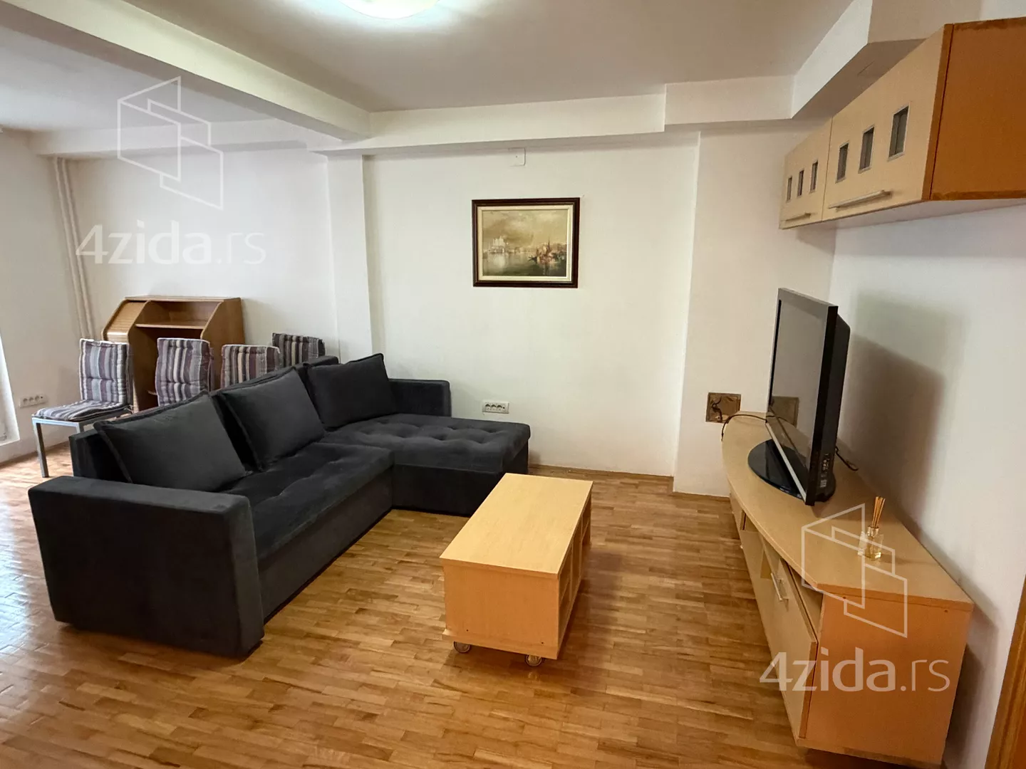 Petosoban stan | 4zida