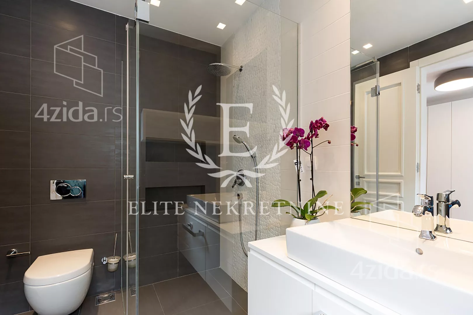 Šestosoban stan | 4zida