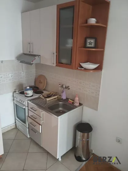 Cara Dušana | 4zida.rs