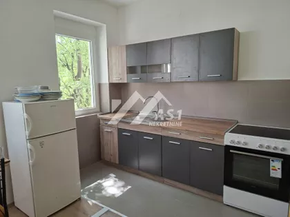 Bulevar Cara Lazara | 4zida.rs