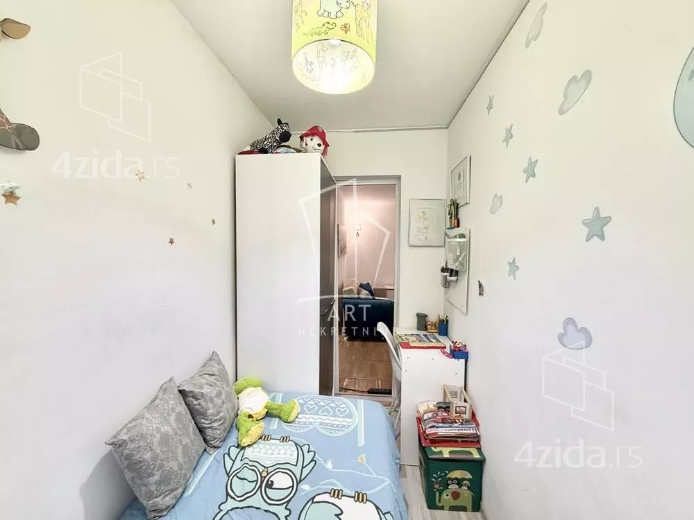 Troiposoban stan | 4zida