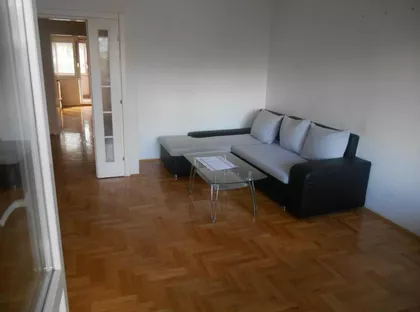 Nede Spasojević | 4zida.rs